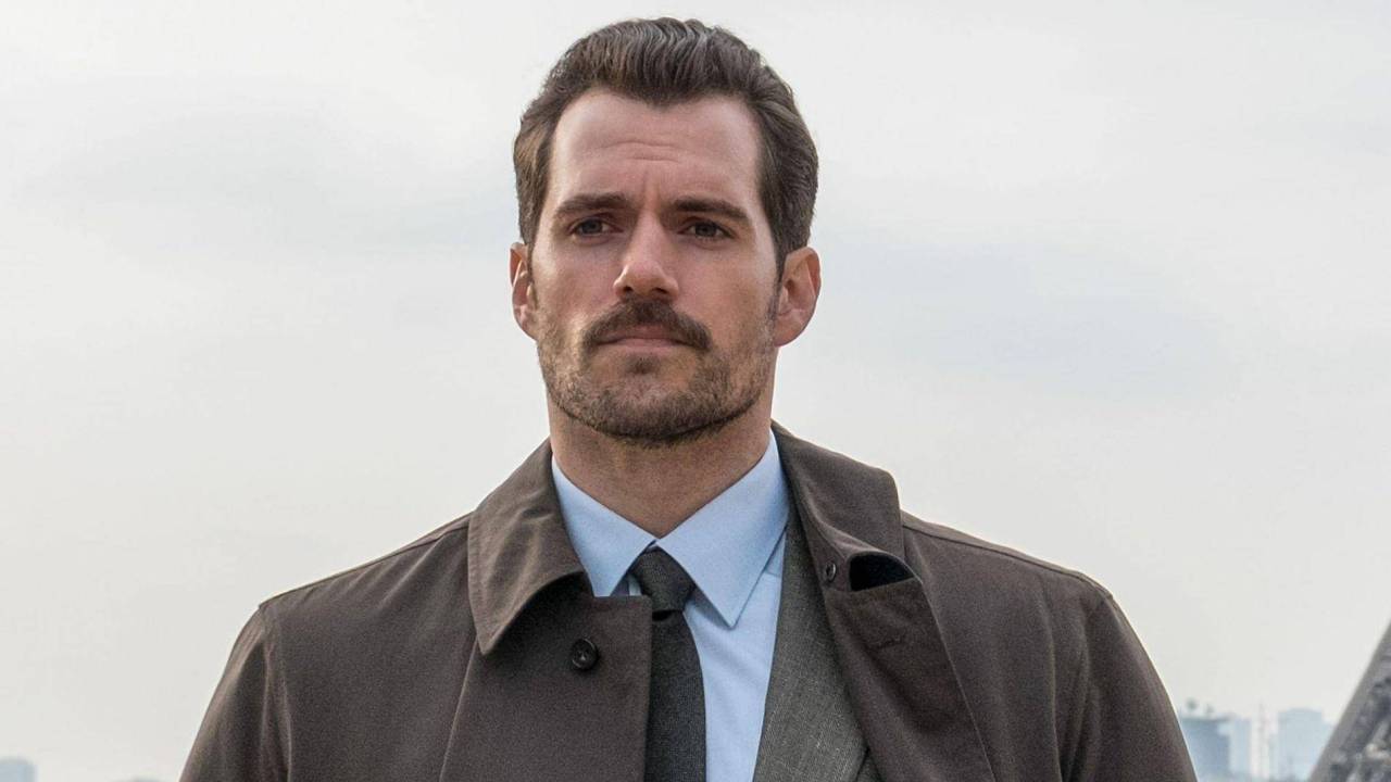 ¡Henry Cavill es el nuevo Sherlock Holmes!