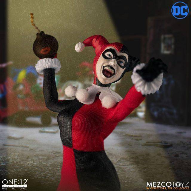 Mezco Toyz presenta su nueva figura de Harley Quinn 3