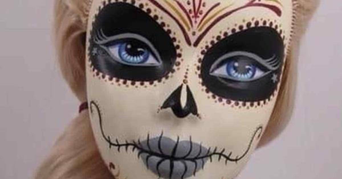 Barbie celebra el Día de Muertos