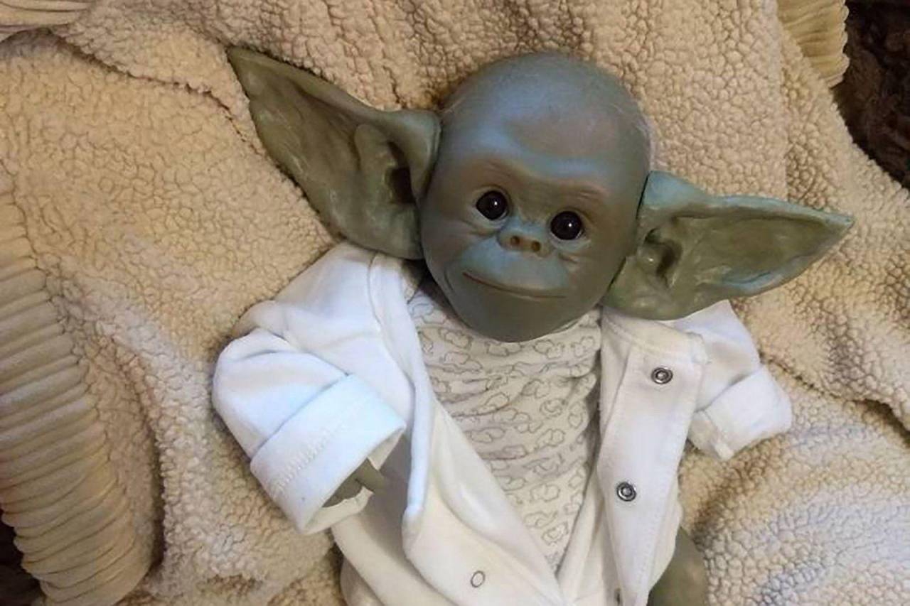 Disney va contra vendedores de productos de Baby Yoda 2