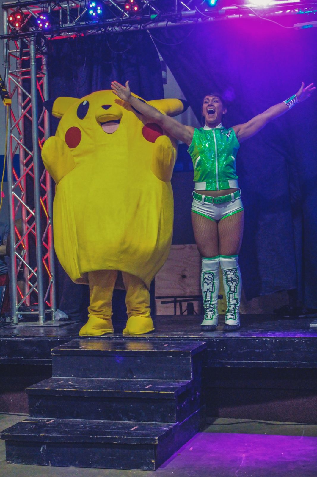 Pikachu Wrestling