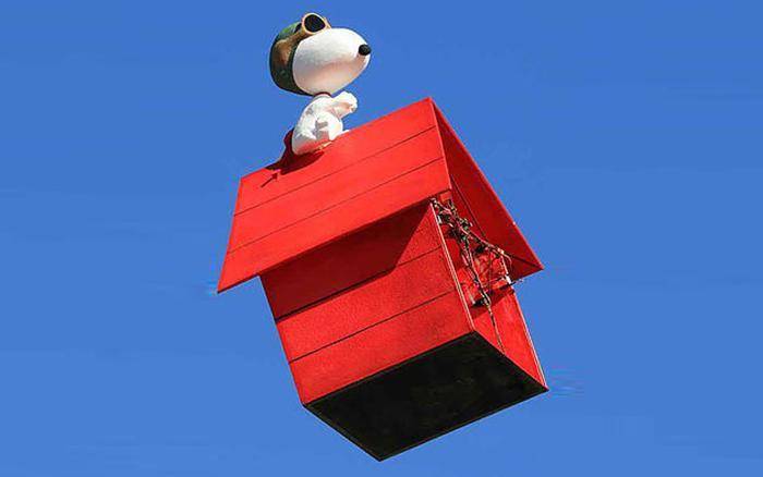 snoopy dron