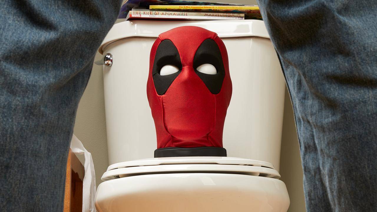 Esta cabeza interactiva de Deadpool será tu mejor amigo