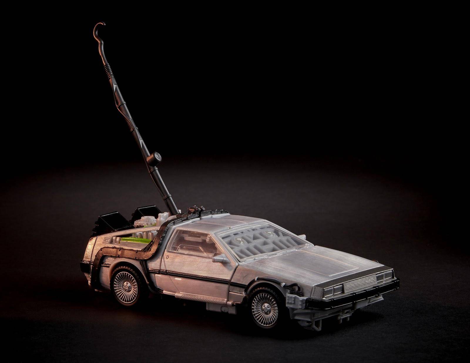 Robot DeLorean: El resultado del nuevo crossover Transformers x Back To The Future