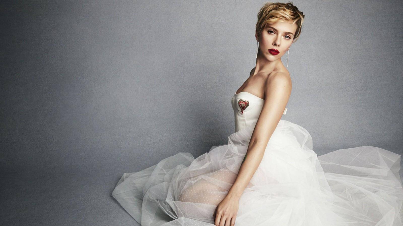 Scarlett Johansson (Bride)