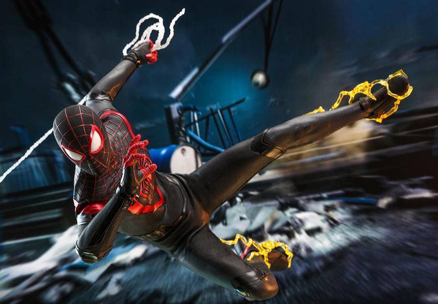 Hot Toys presenta la figura del videojuego: Spider-Man: Miles Morales 5