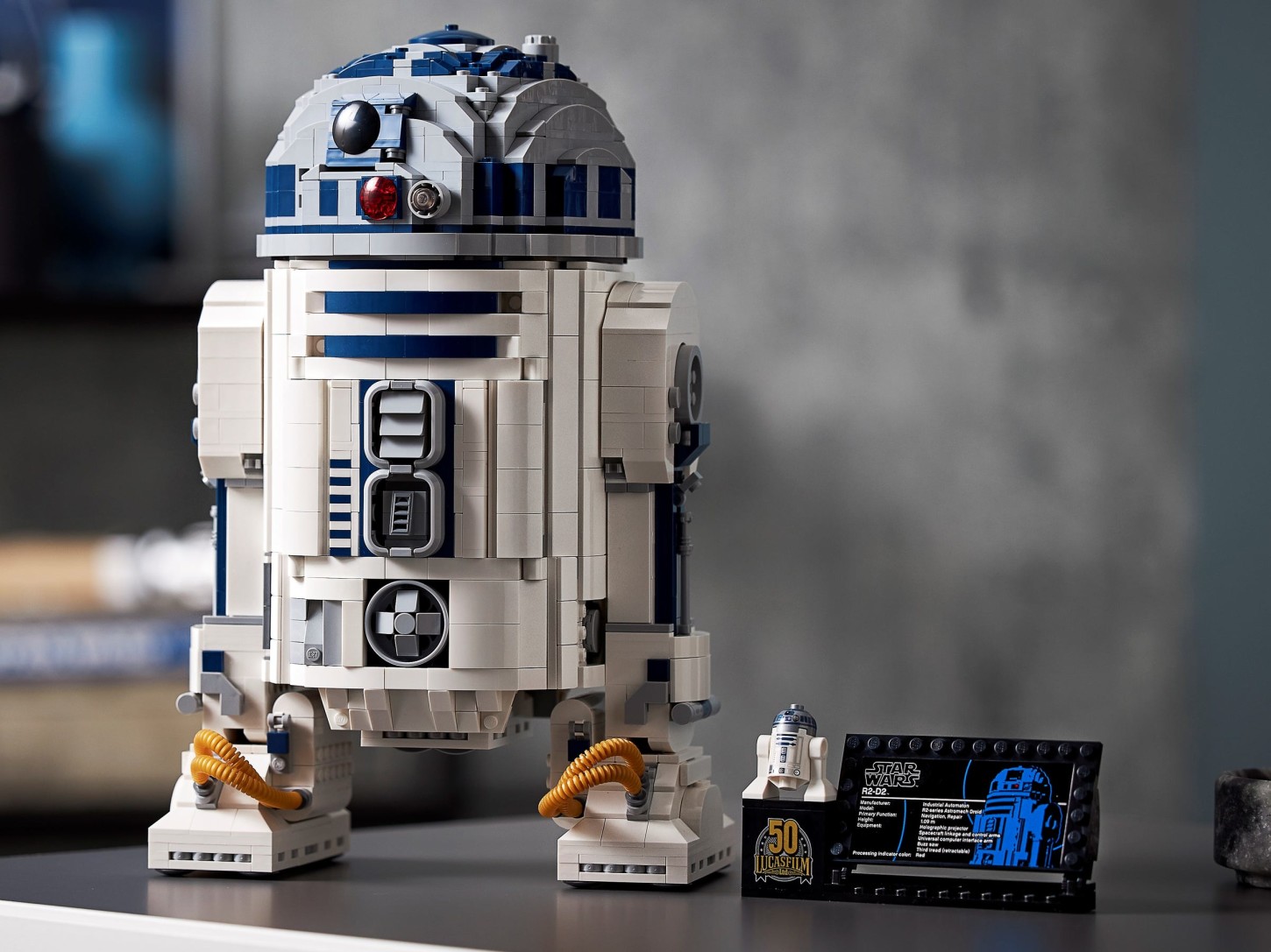 LEGO celebra el Día de Star Wars lanzando un set de R2D2 21