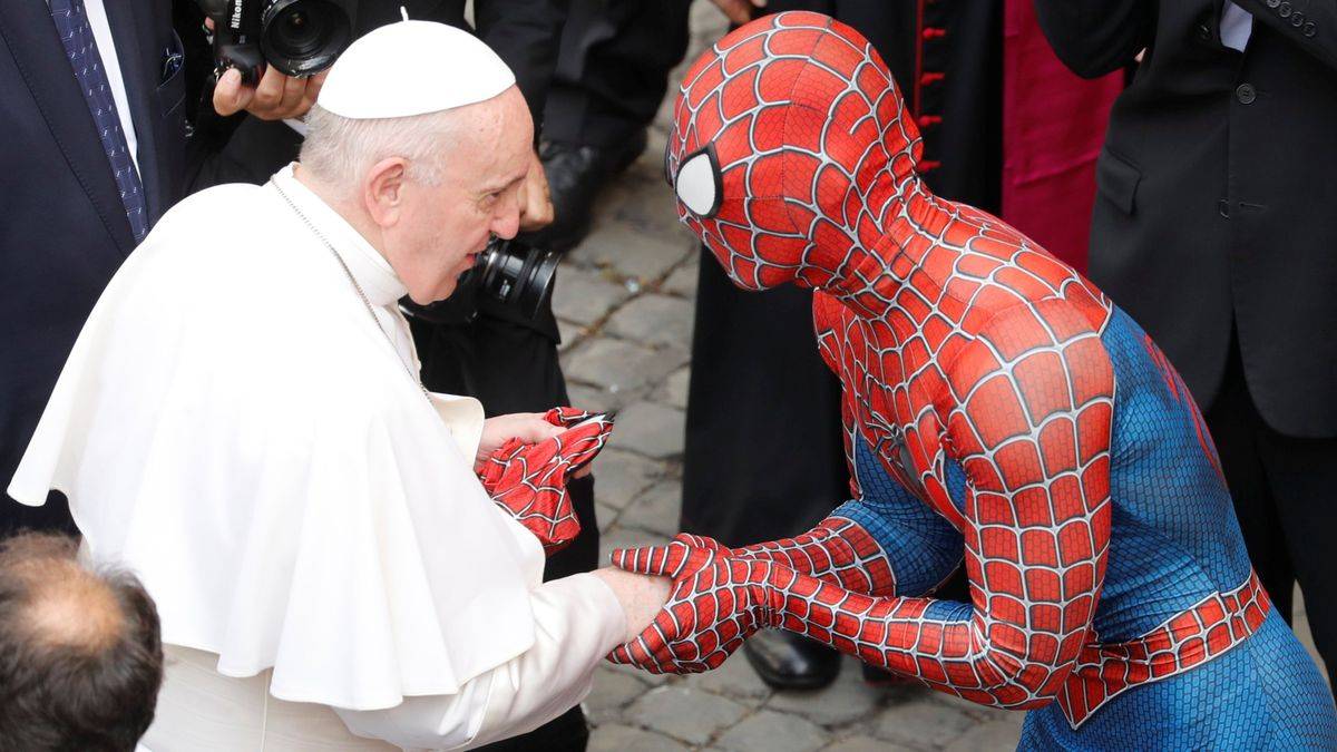 ¡Increíble! El Papa Francisco se reunió con Spider-Man