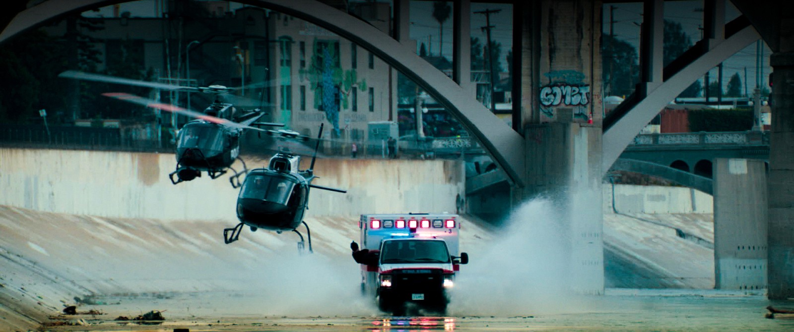 Reseña: Ambulancia, la nueva película de Michael Bay 1