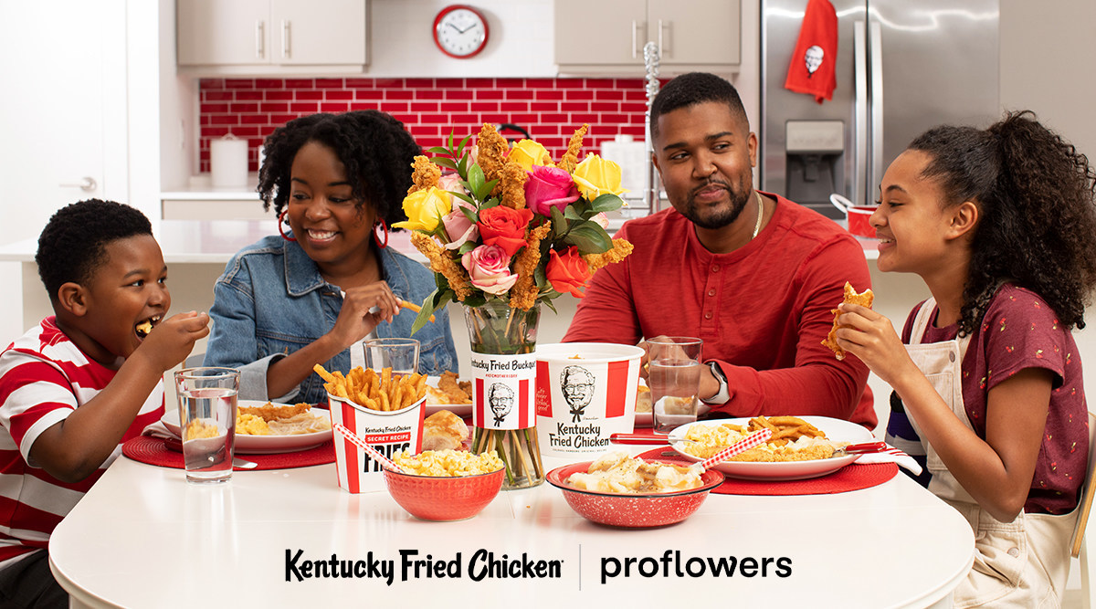 KFC presenta Kentucky Fried Buckquet, un ramo de flores con pollo frito