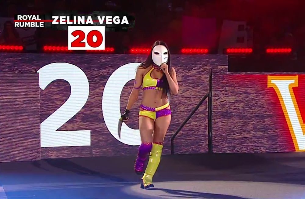 Zelina Vega se presenta con traje de Juri de Street Fighter 6 en Royal Rumble 1