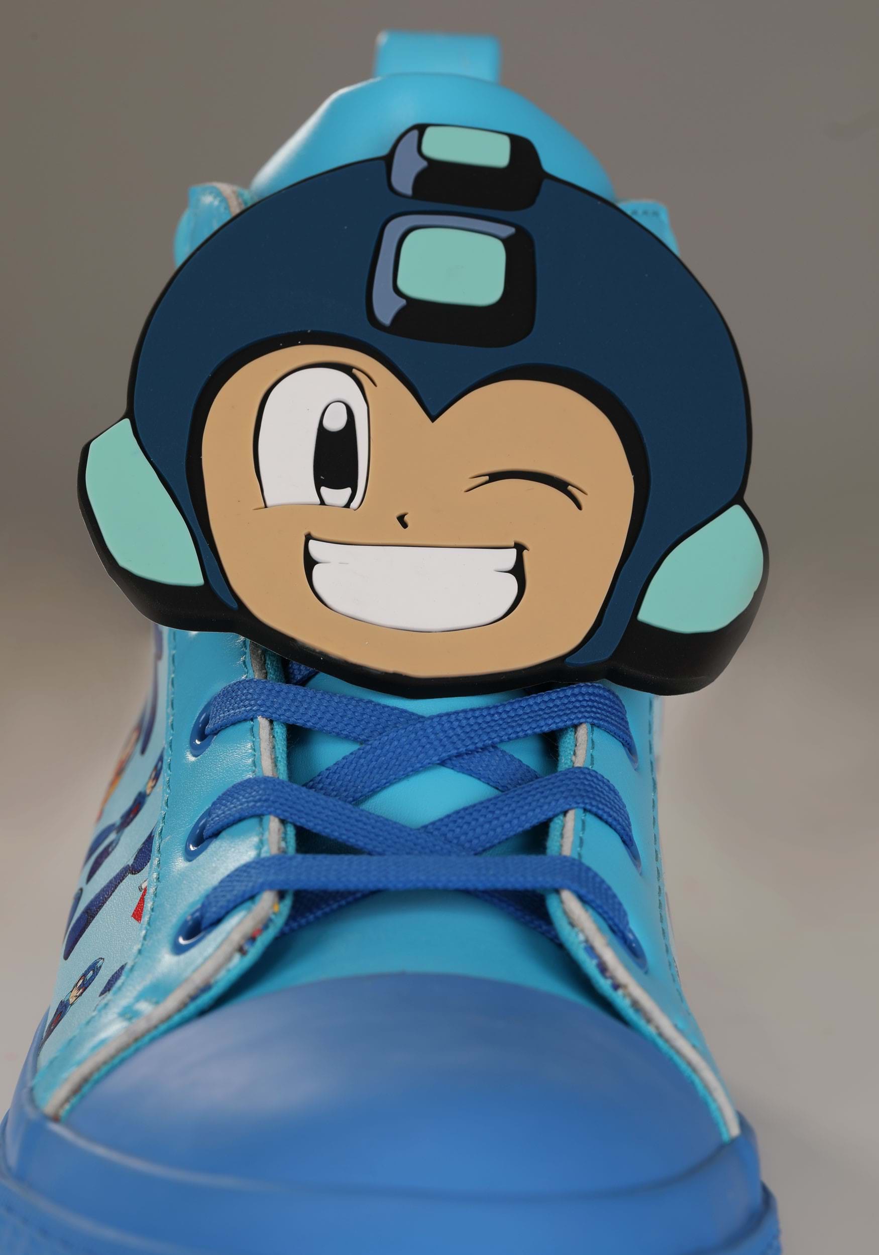 Mega Man: ¡Las pantuflas y tenis oficiales llegarán en 2023! 8