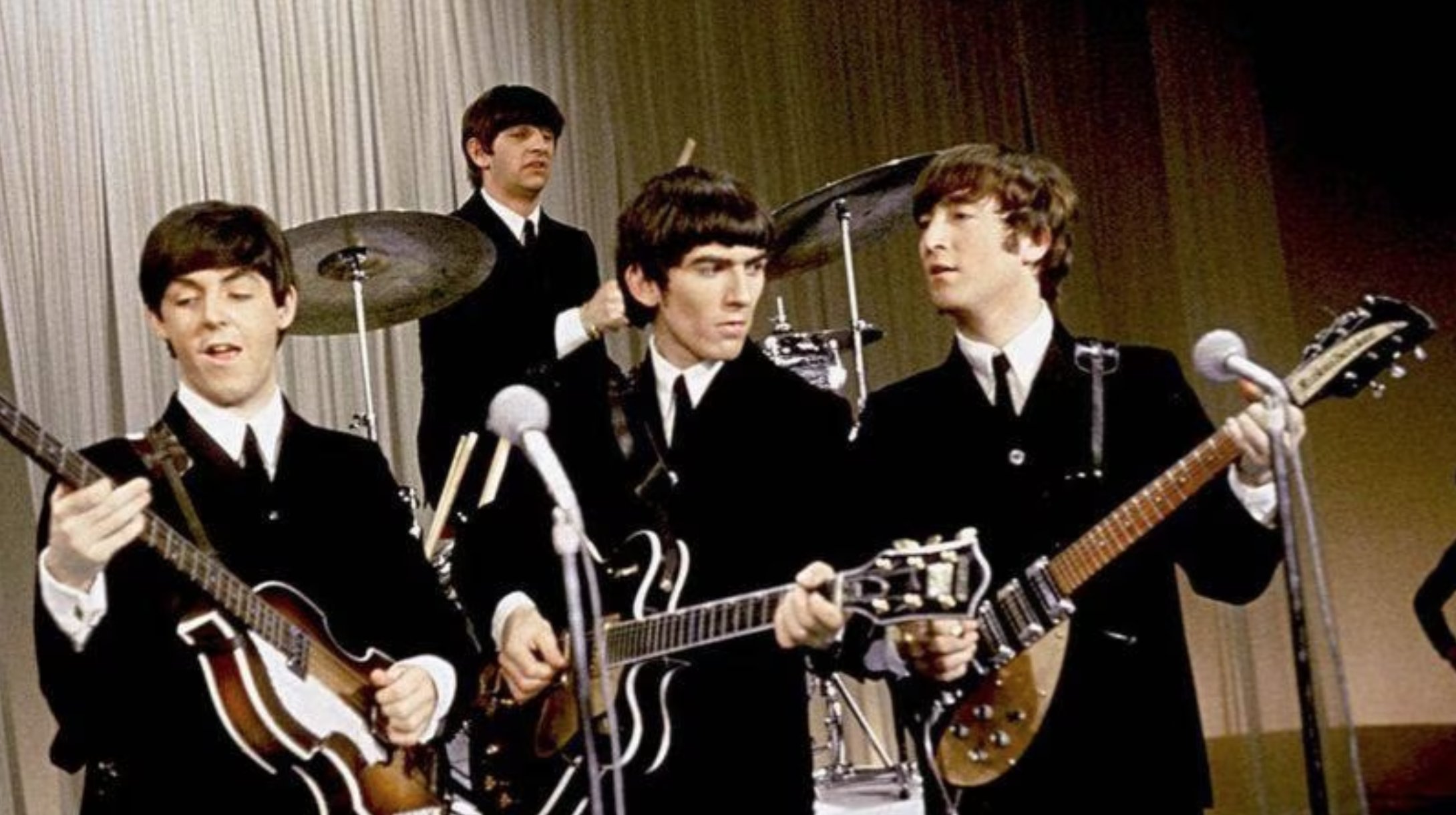 Paul McCartney crea 'La canción final' de The Beatles con IA 10