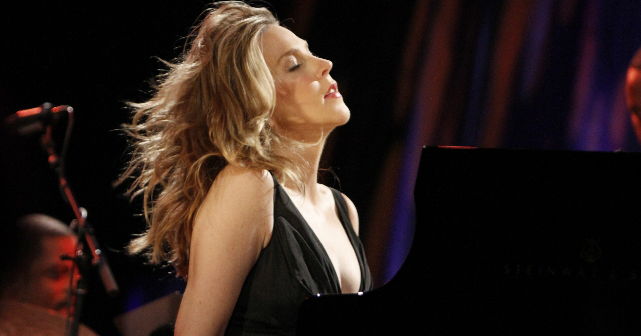 Diana Krall regresa a México en noviembre 2023