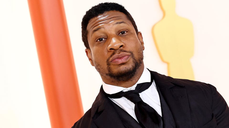 Jonathan Majors es declarado culpable por agresión en tercer grado y acoso