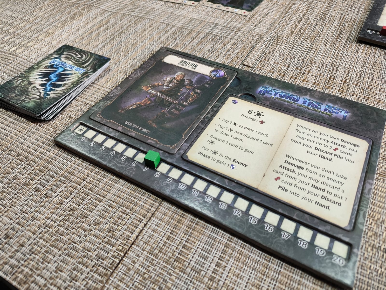 Reseña Beyond the Rift: A Perdition's Mouth Card Game 3
