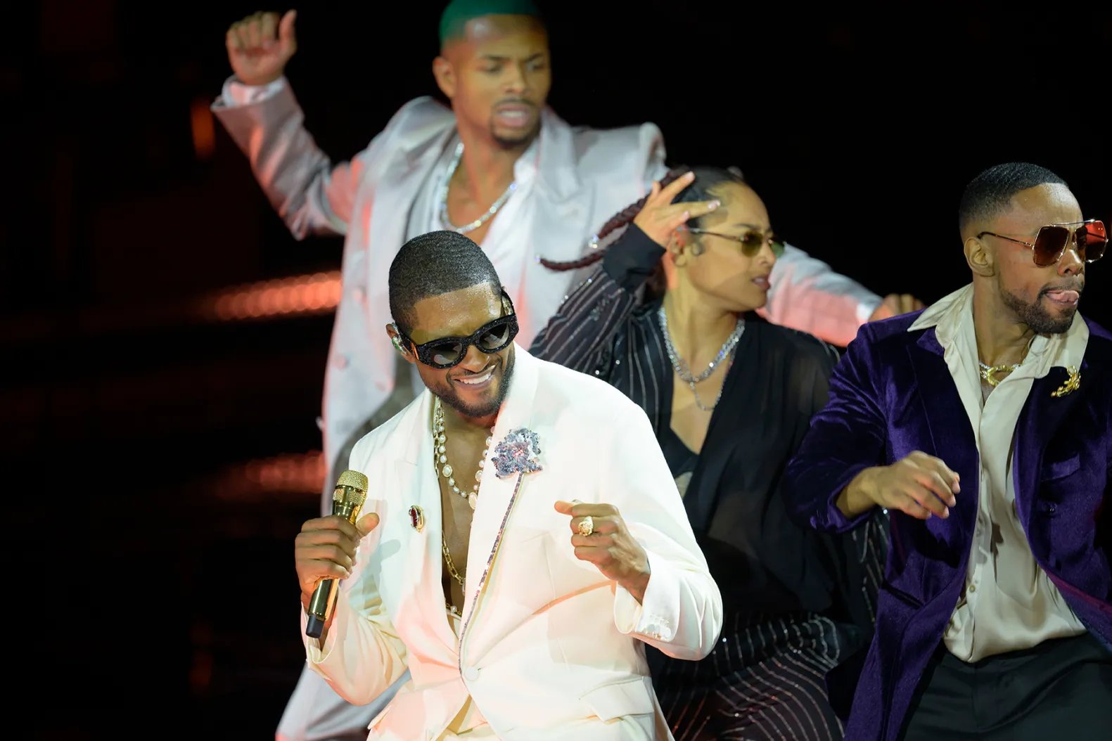 USHER: RENDEZVOUS IN PARIS