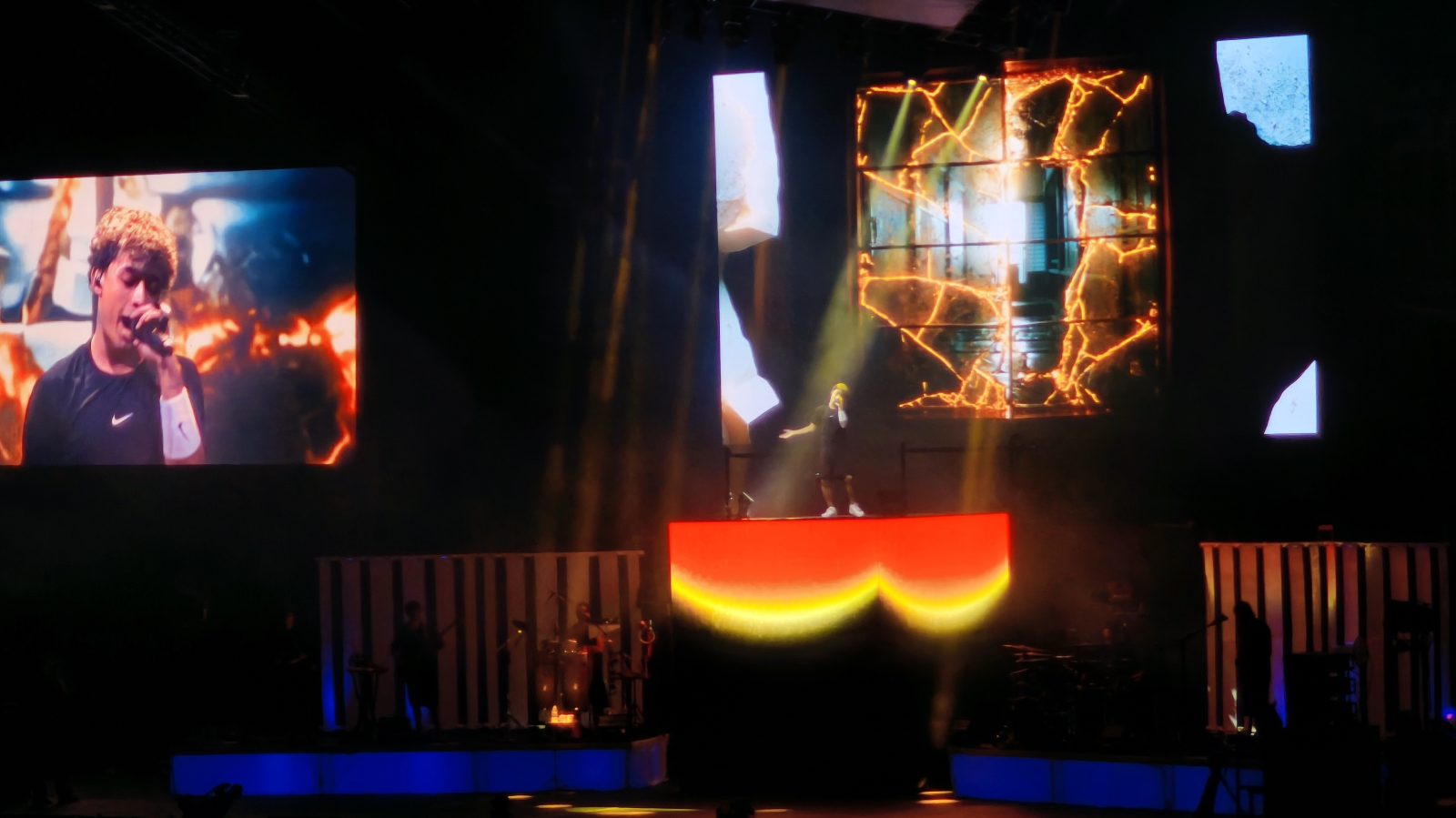 Trueno y el rap argentino que inundo el palacio de los deportes 6 Trueno y el rap argentino que inundo el palacio de los deportes 6