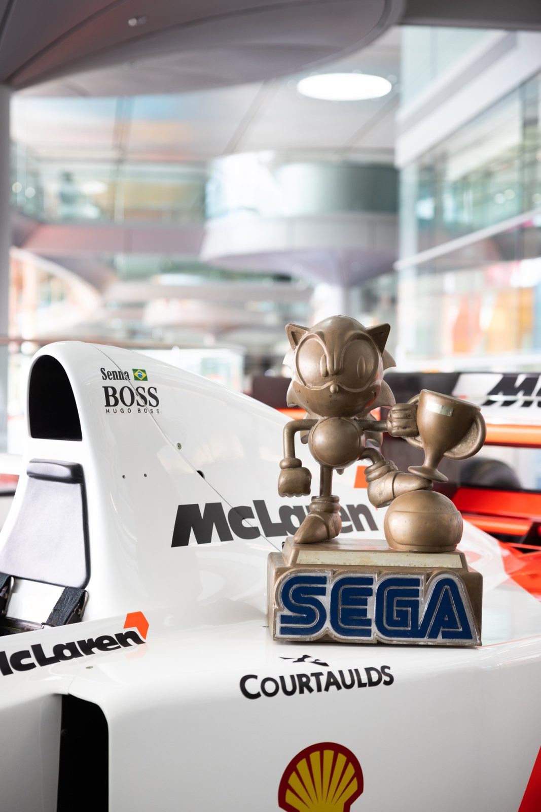 McLaren y Sonic se unen en una colaboración llena de velocidad y nostalgia 3 sonic mclaren