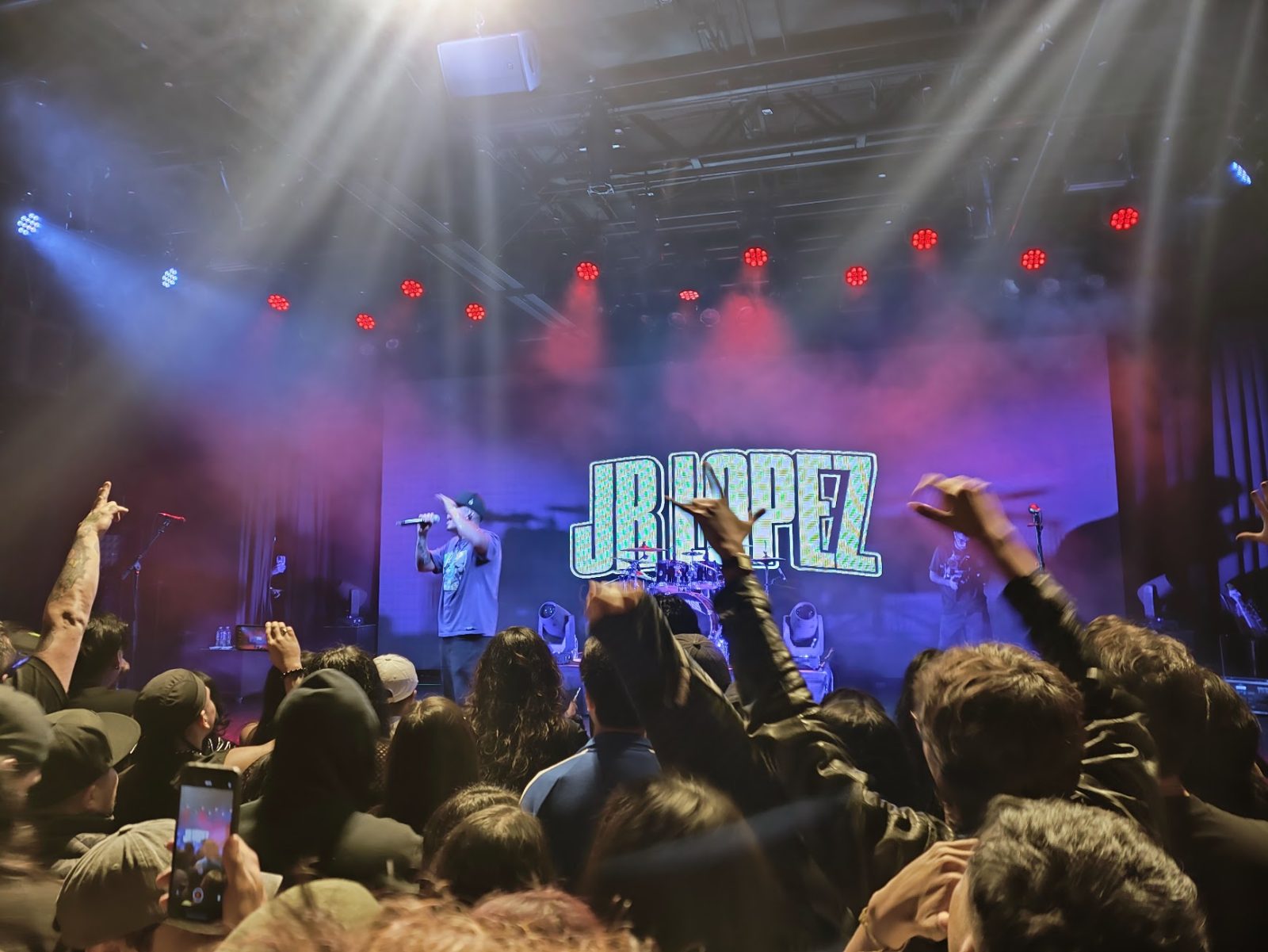 Ladrones: Una Noche llena de Flow Pesado 5 Ladrones: Una Noche llena de Flow Pesado 4