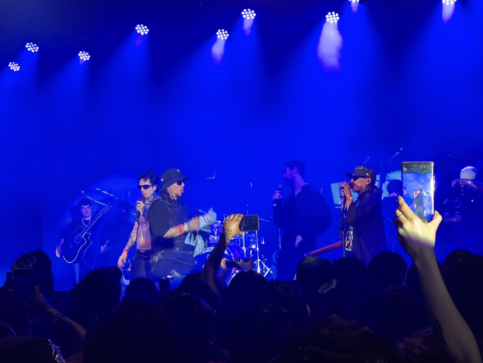 Ladrones: Una Noche llena de Flow Pesado 18 Ladrones: Una Noche llena de Flow Pesado 17