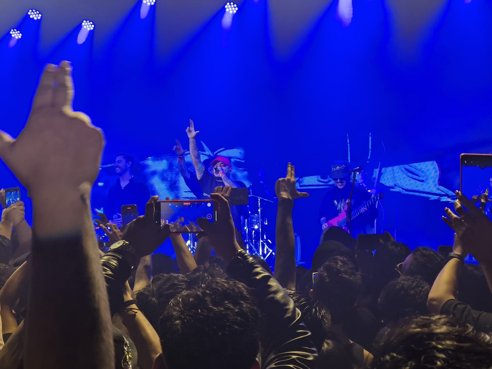 Ladrones: Una Noche llena de Flow Pesado 17 Ladrones: Una Noche llena de Flow Pesado 16