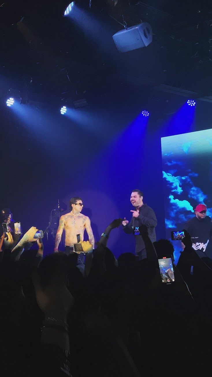 Ladrones: Una Noche llena de Flow Pesado 15 Ladrones: Una Noche llena de Flow Pesado 14
