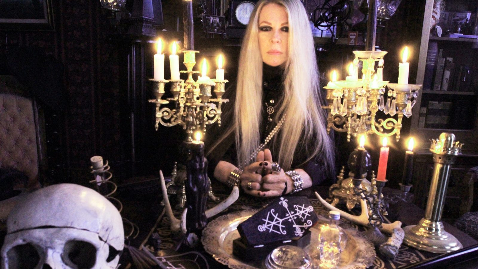 Coven traerá su emblematico Dark Rock al 9o Aniversario del HDX Circus Bar 2 Coven HDX Circus Bar 9 Aniversario