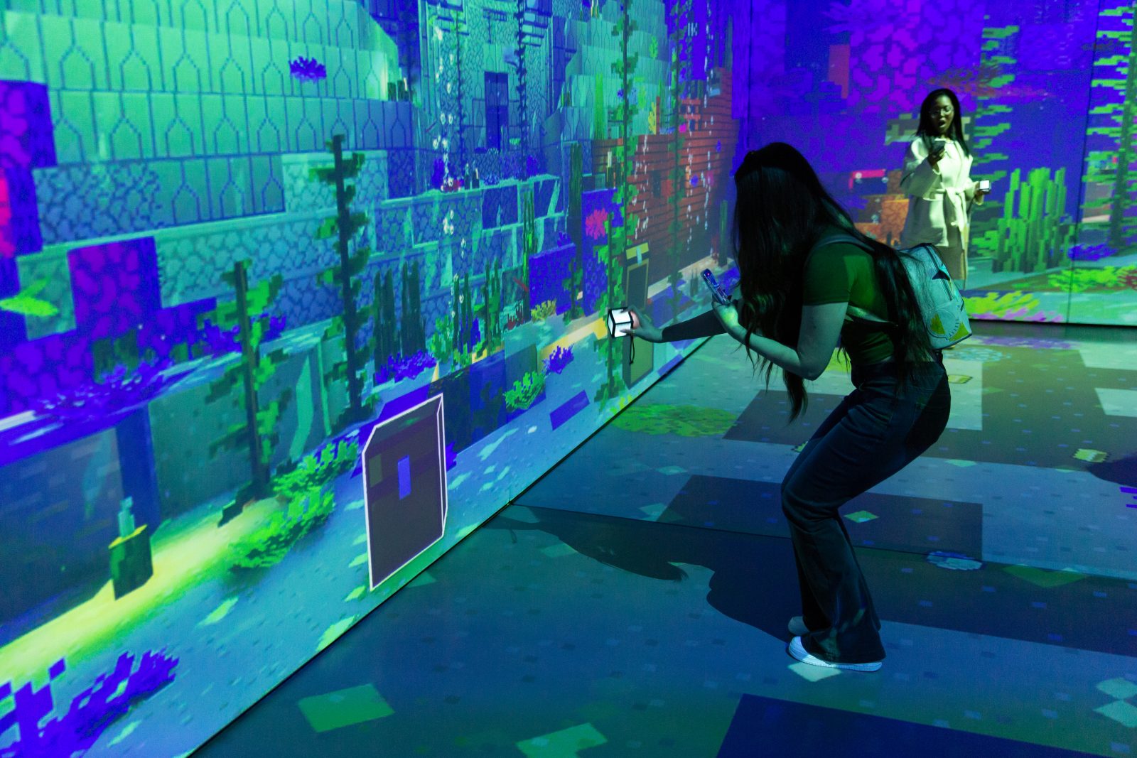 Minecraft Experience: Villager Rescue alista su esperada llegada a México  7