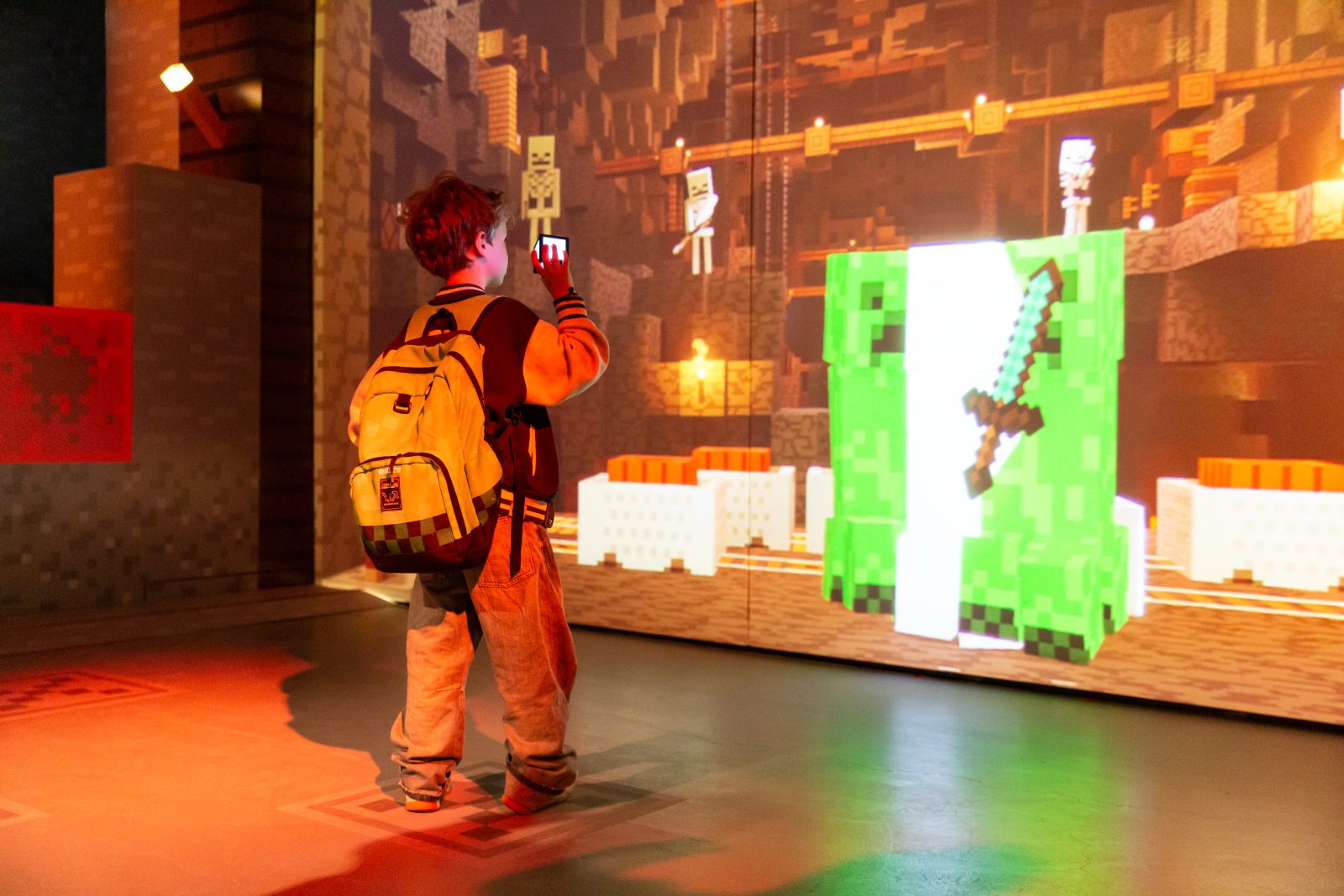 Minecraft Experience: Villager Rescue alista su esperada llegada a México  4