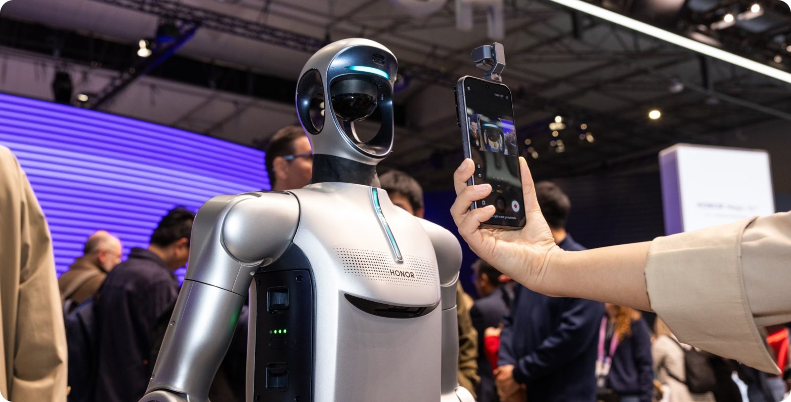 HONOR da un gran paso con los robots humanoides