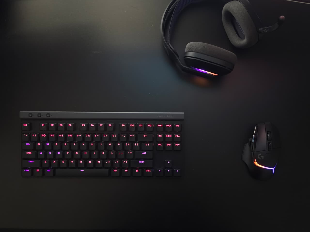 Dale un toque spooky a tu setup con Logitech G 2
