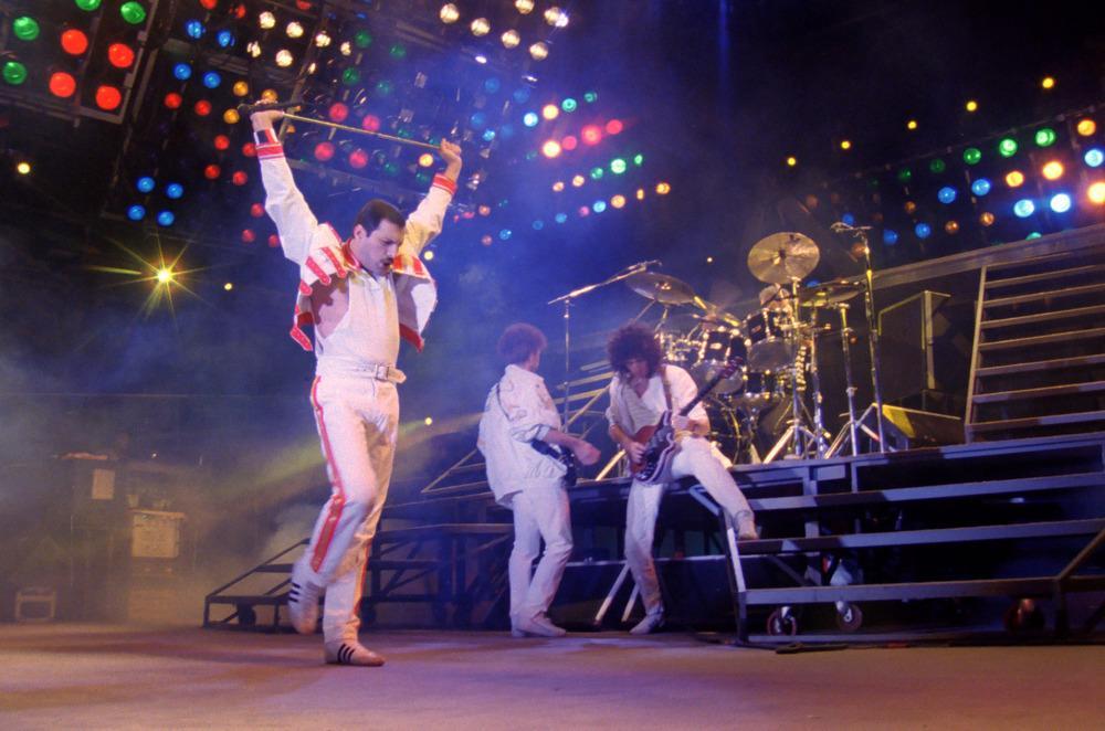 Reseña- Queen Budapest 2 Reseña- Queen Budapest 1